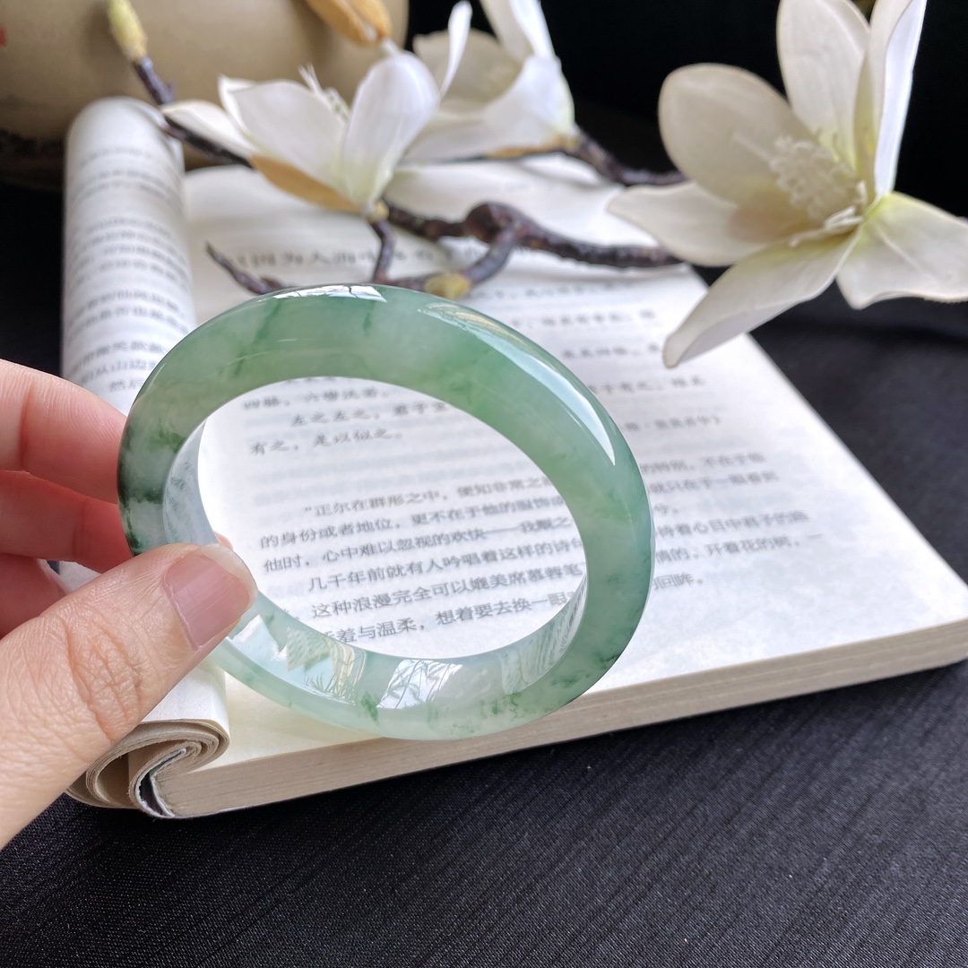 好色珠宝 圈口56缅甸老坑A货冰糯种飘花正圈女款翡翠手镯