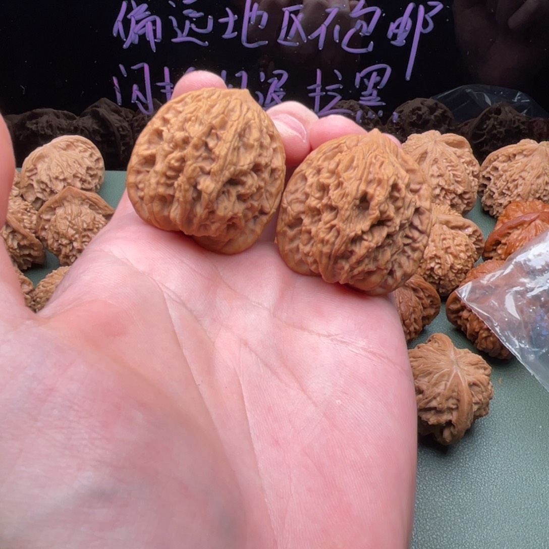 核桃把件37全品无药虎头