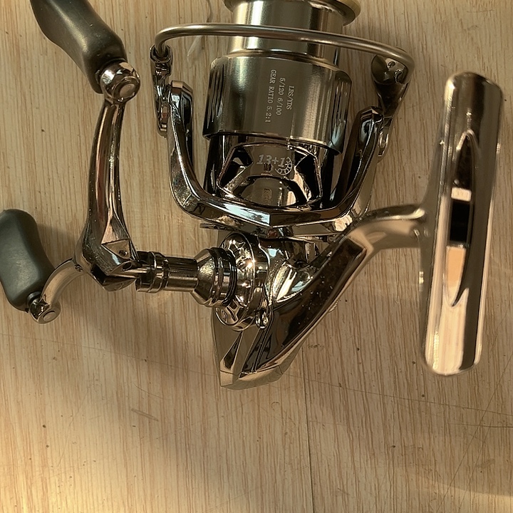 (***╯二手渔轮2500型浅杯钓鱼渔具