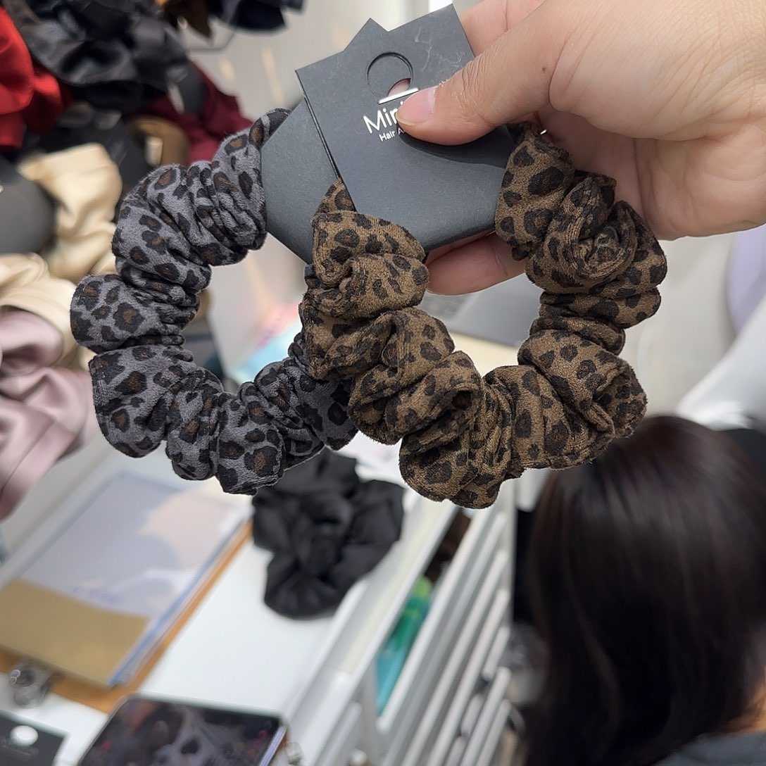 布艺非金属M02豹纹肠圈2个