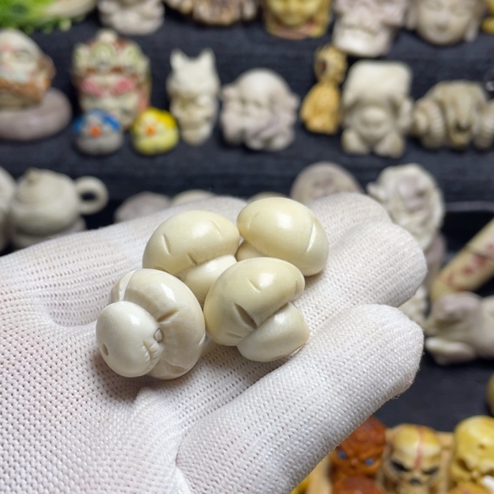 非金属无千****魄配饰鹿角雕刻蘑菇怪