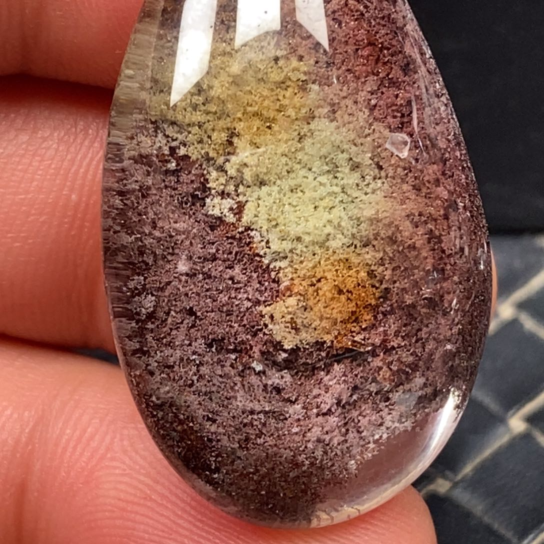 水晶颈饰未镶嵌布****?