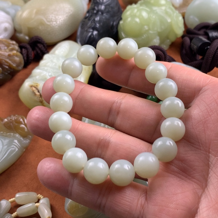 未镶嵌和田玉挂件