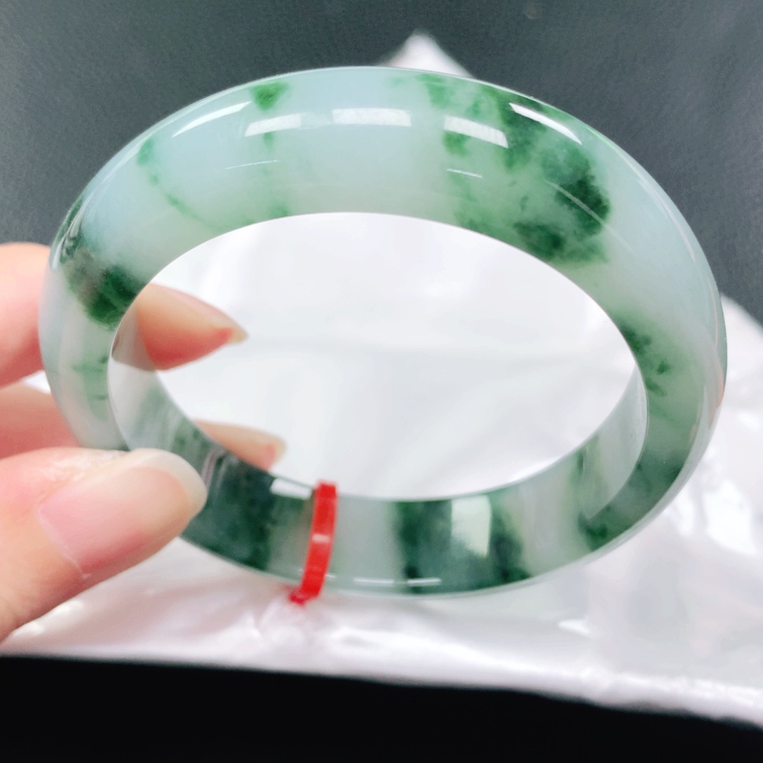 未镶嵌手镯翡翠59贵
