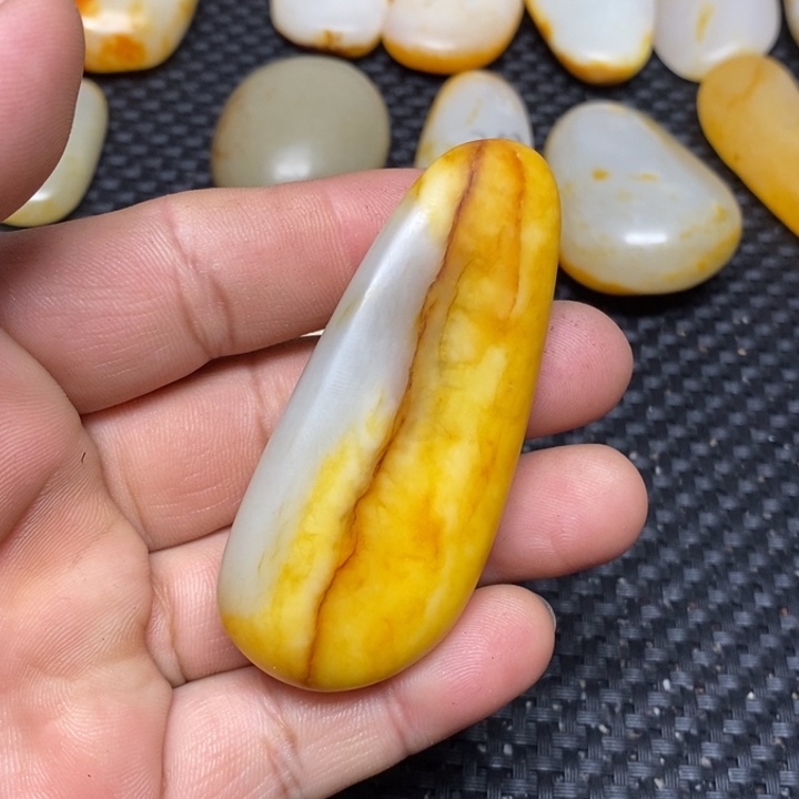 和田玉珠宝奇石未镶嵌