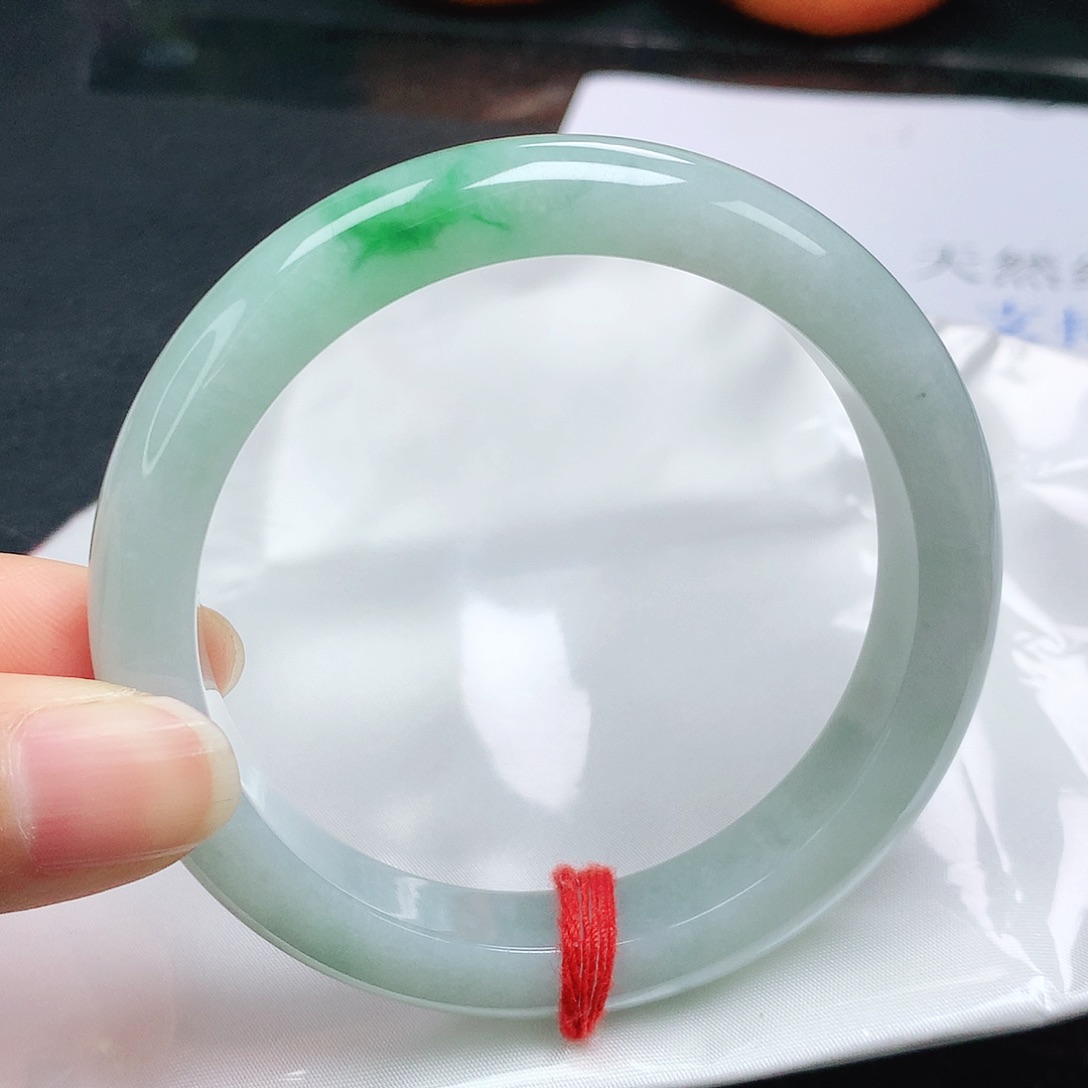 翡翠手镯未镶嵌正5657