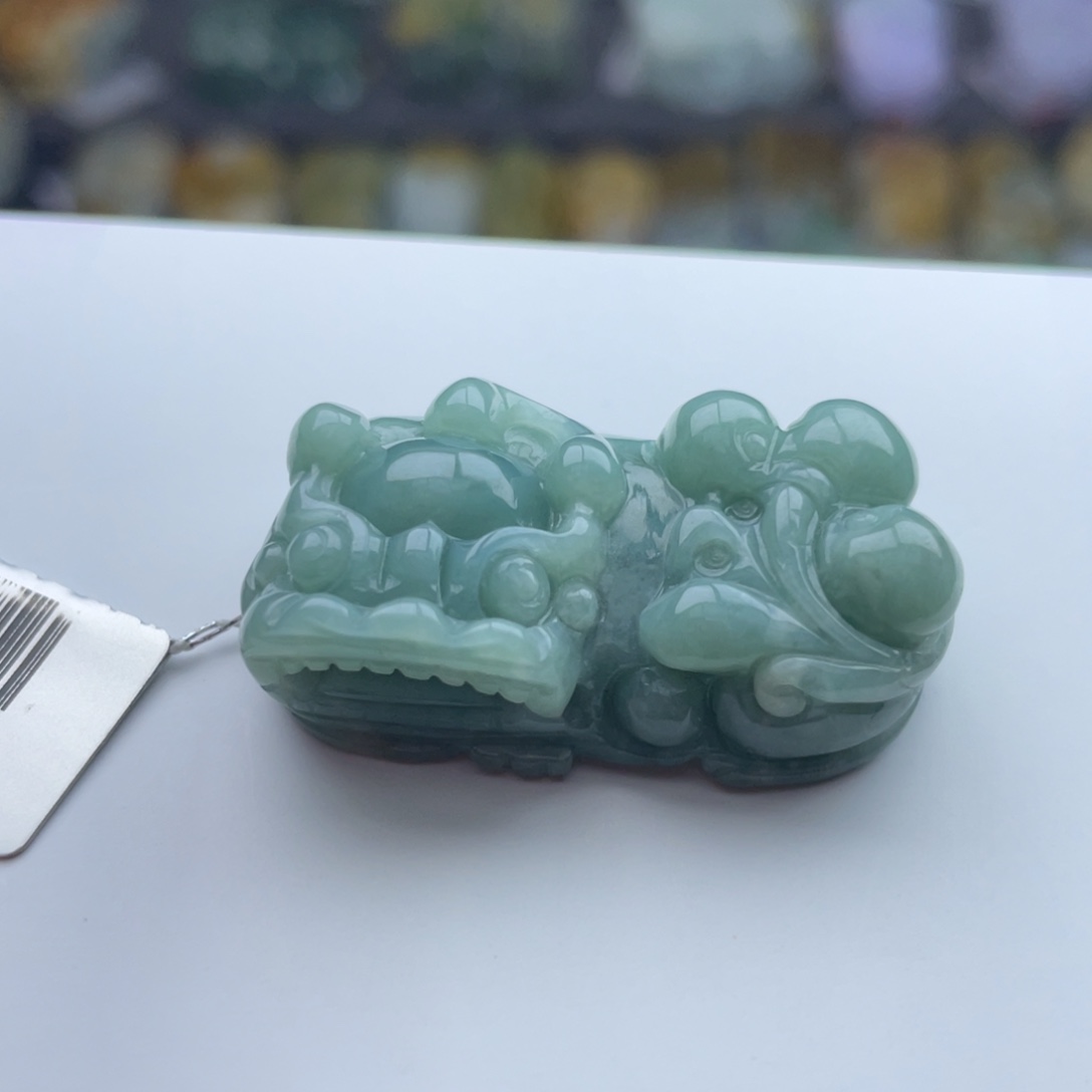 翡翠颈饰未镶嵌貔貅