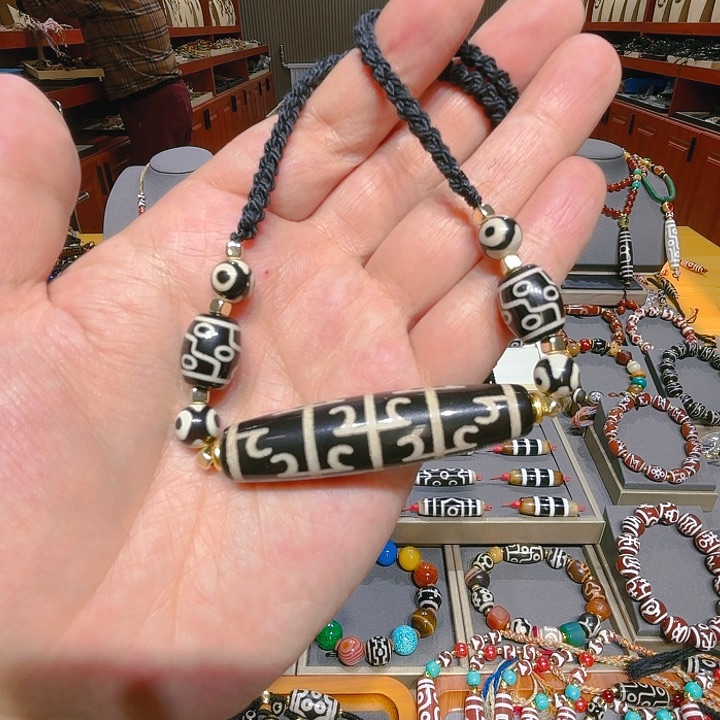 未镶嵌玛瑙/玉髓珠宝奇石