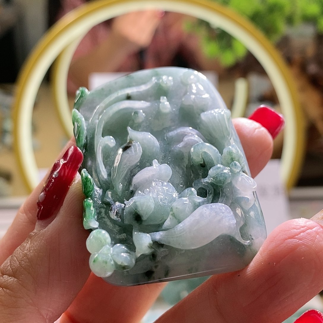 【闪购商品】翡翠颈饰未镶嵌喜上眉梢