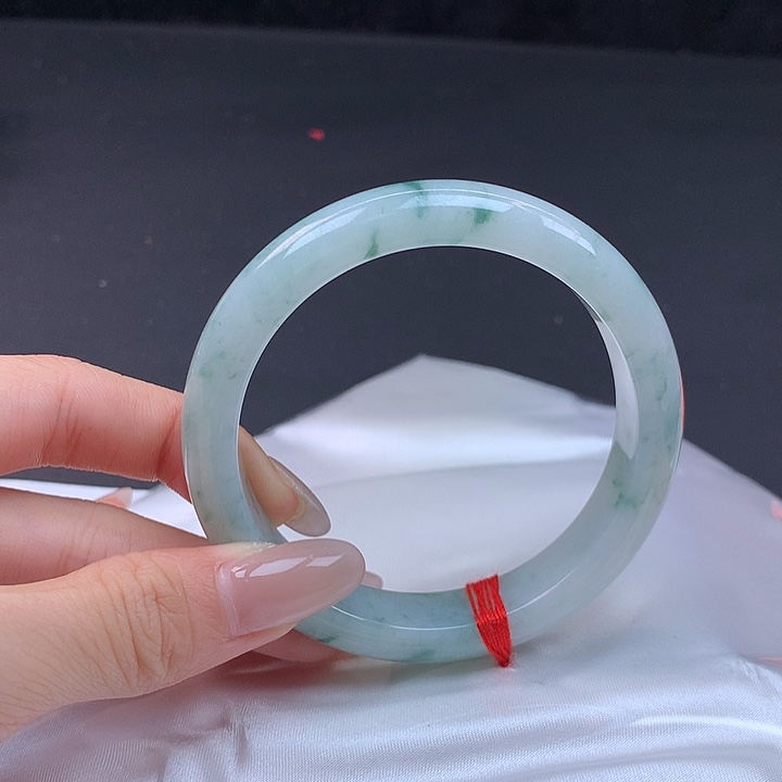 翡翠未镶嵌手镯57