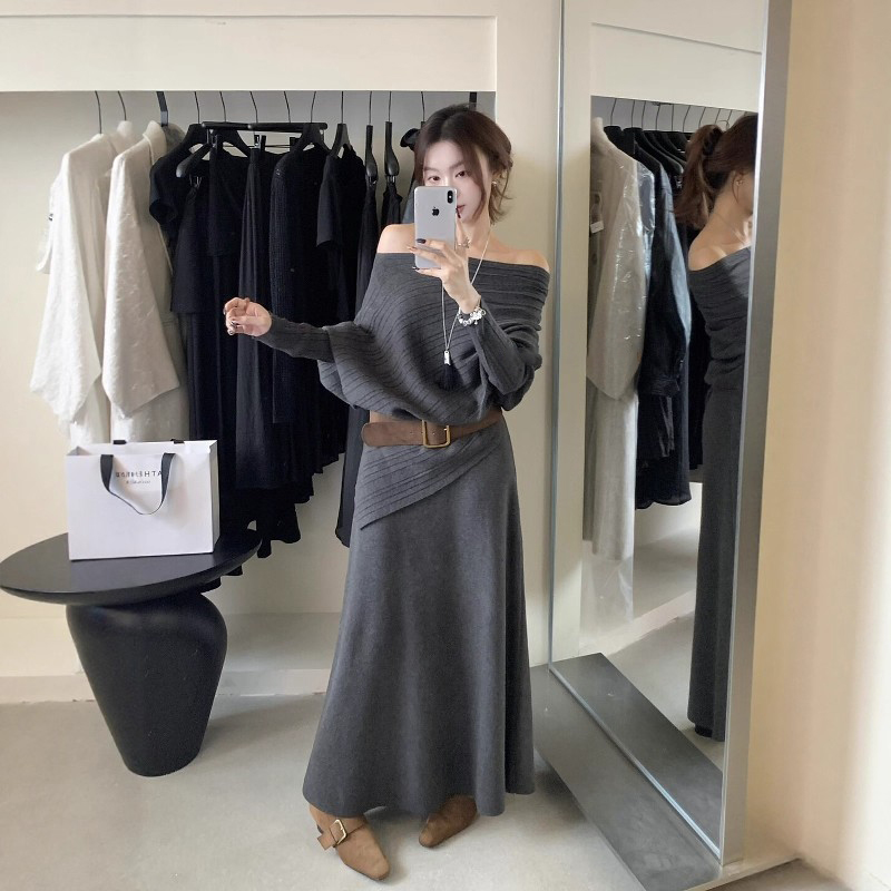 韩系露肩不规则针织小衫+简约百搭松紧腰针织半身裙套装(配腰带)