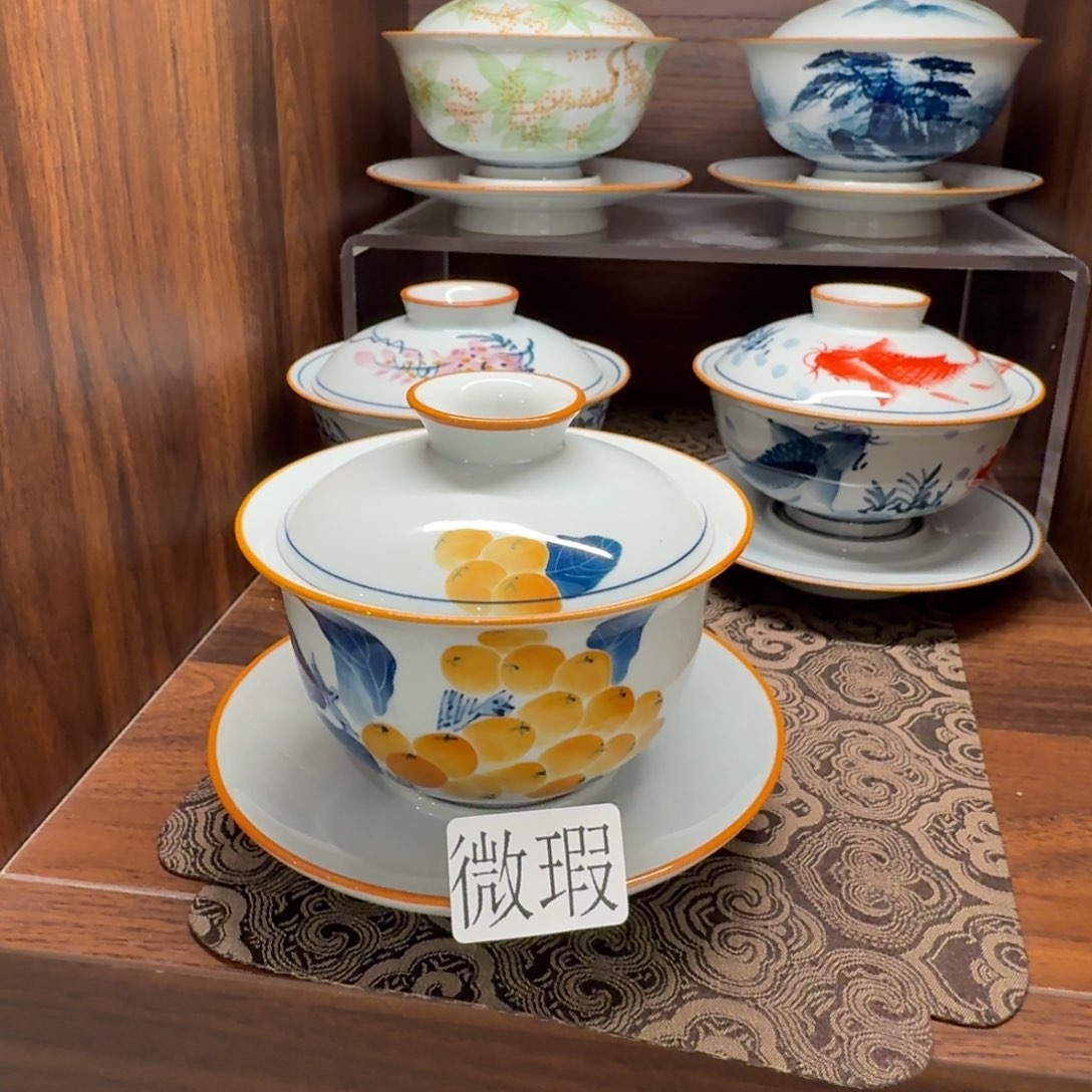 釉下手绘茶具微瑕