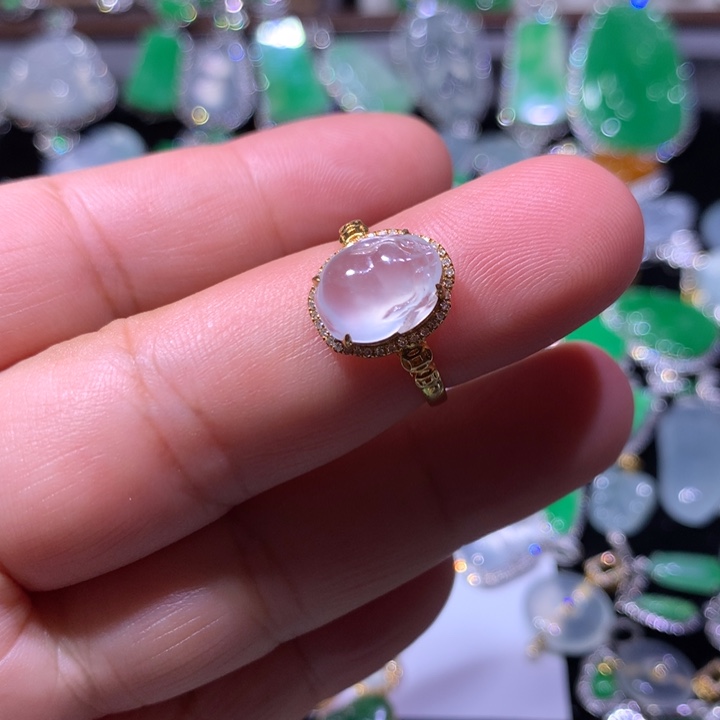 翡翠戒指18K金镶嵌