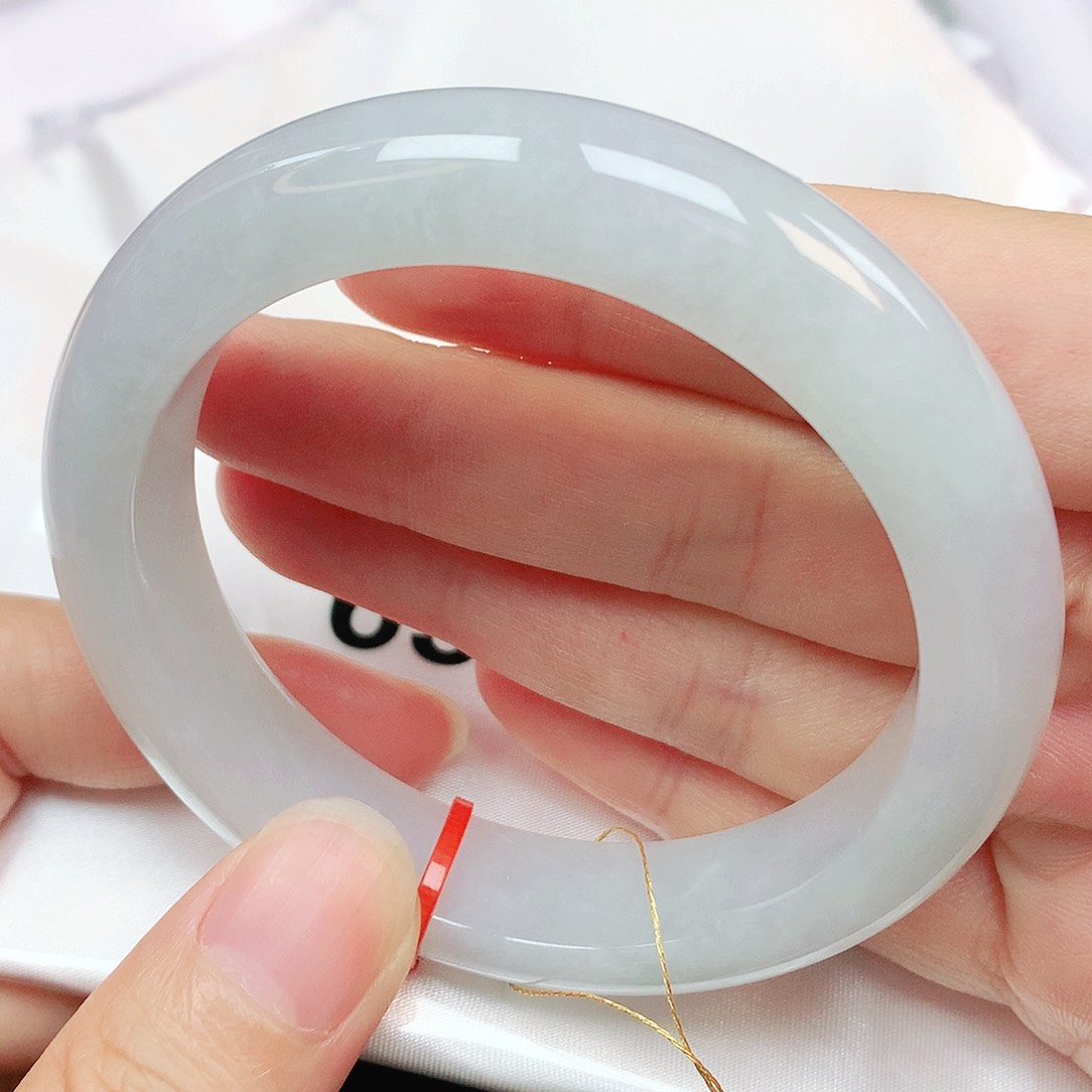 翡翠手镯未镶嵌抖音654