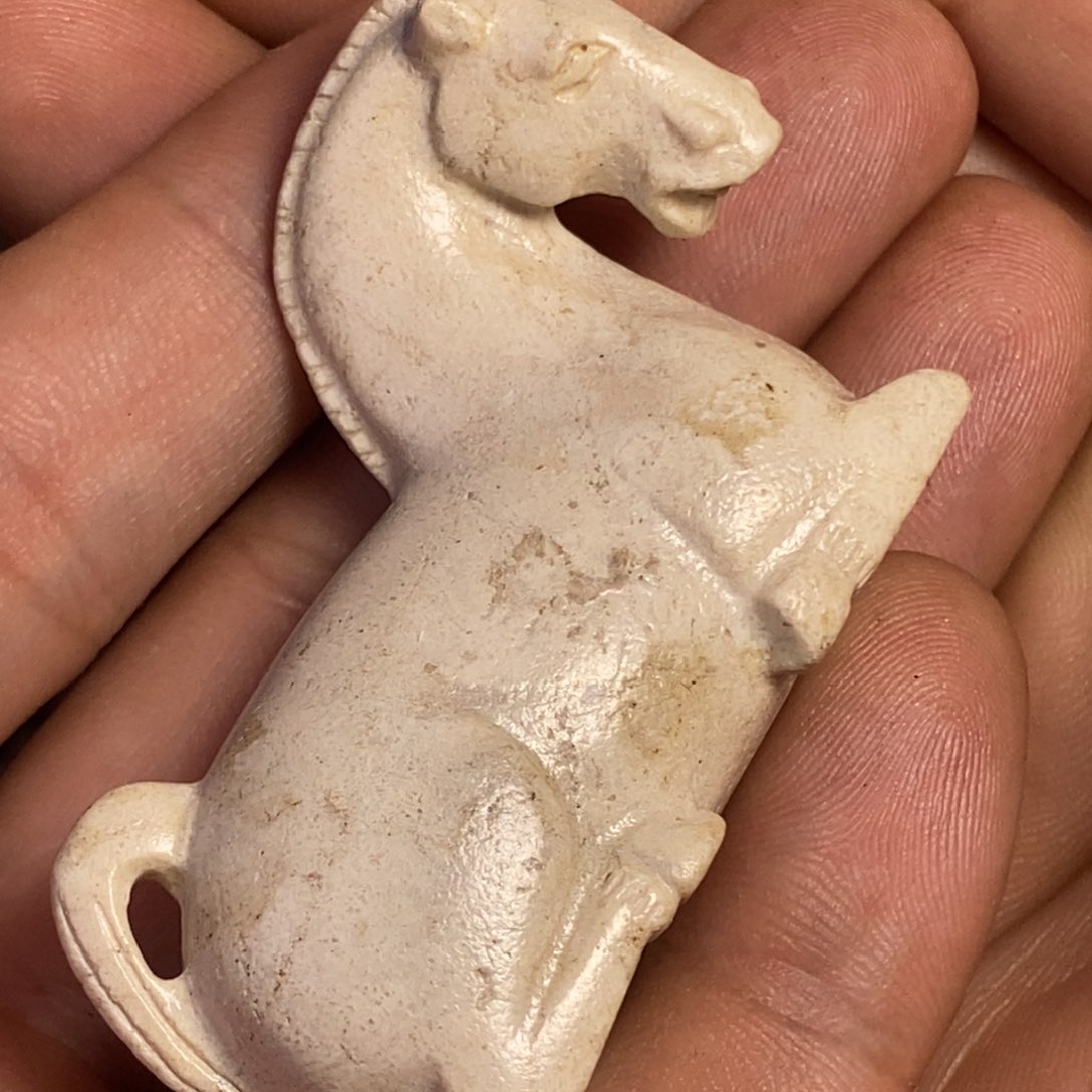 颈饰未镶嵌和田玉天*