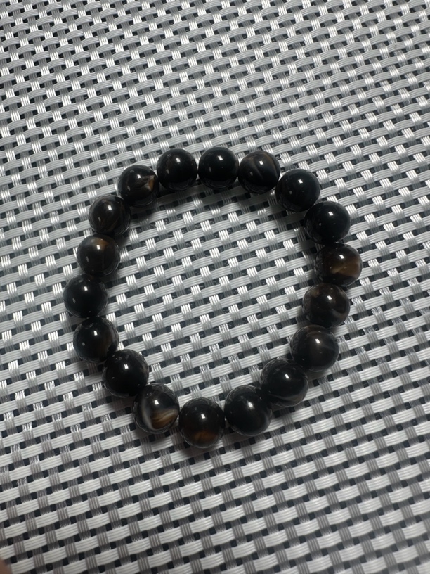 A77     卡12黑白药珀手链