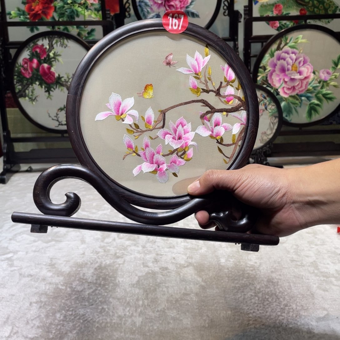 刺绣非遗传承摆件
