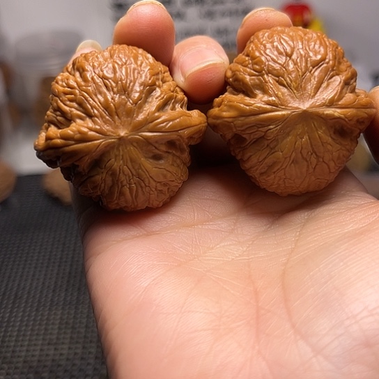 天***。铁锤野生小众核桃核桃