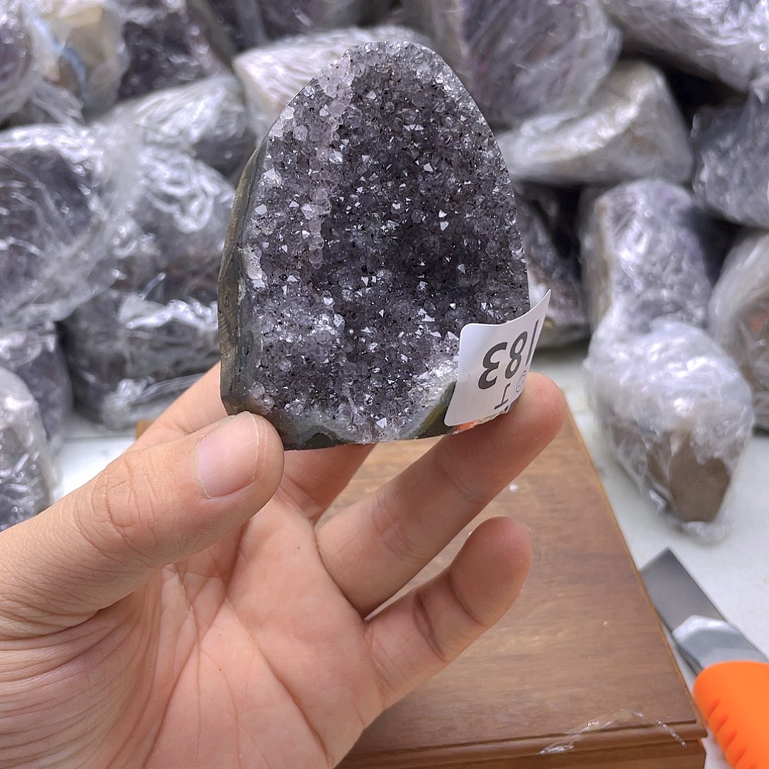 紫晶大型摆件（非配饰）未镶嵌
