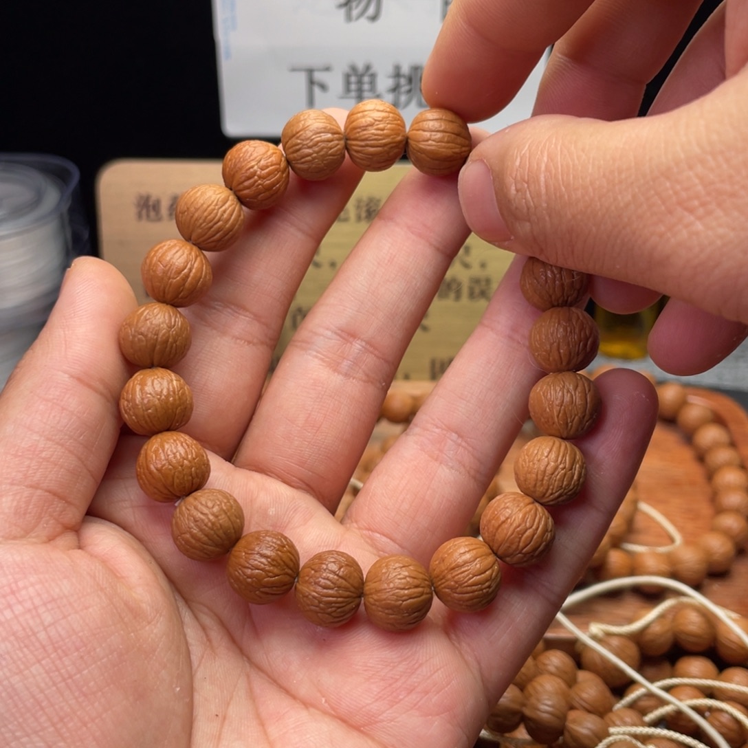 猴头核桃吊坠风雨