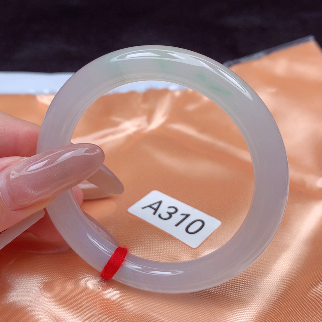 翡翠未镶嵌手镯手镯51