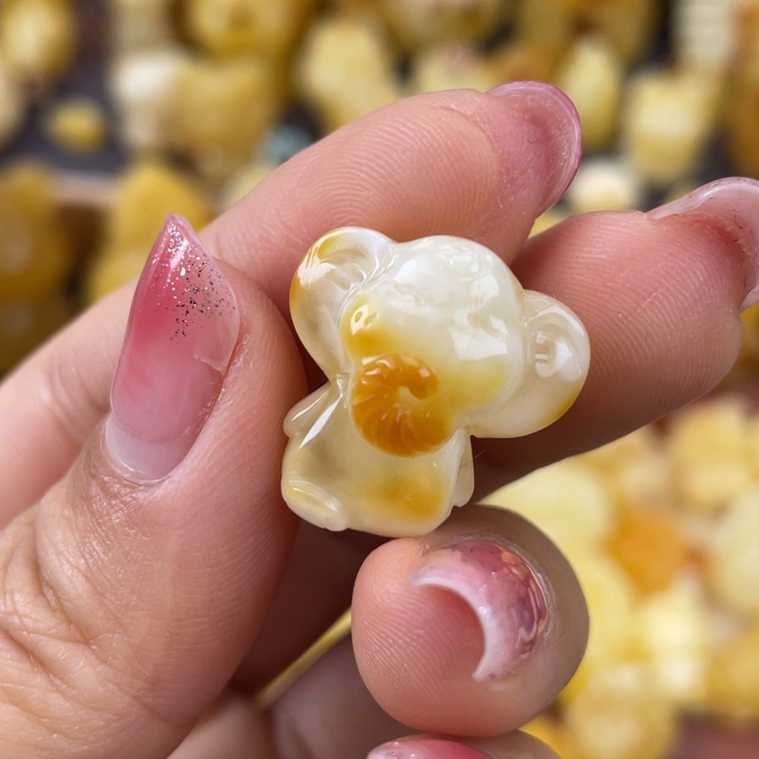 琥珀裸石未镶嵌蜜蜡