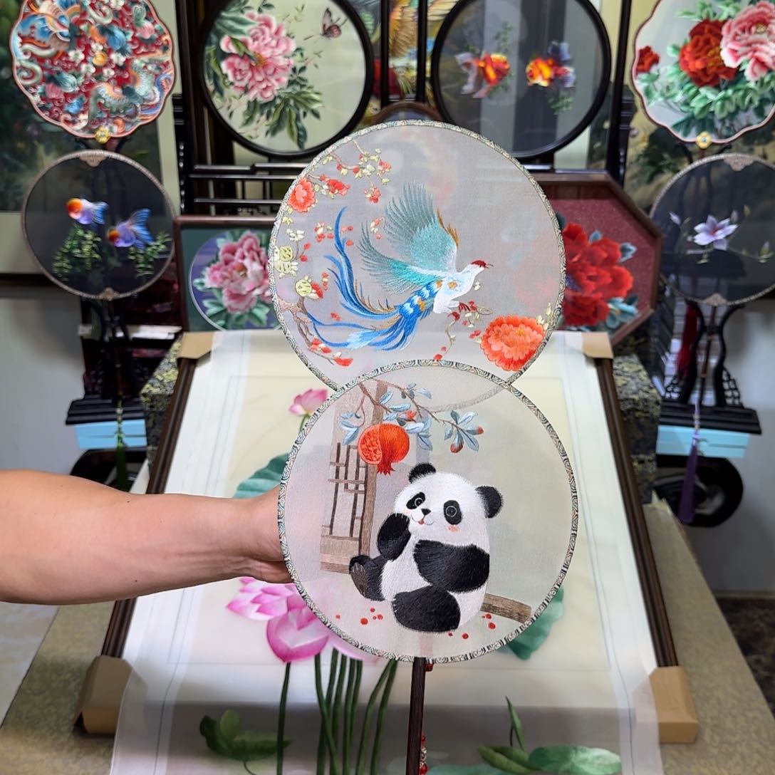 刺绣刺绣工艺精湛