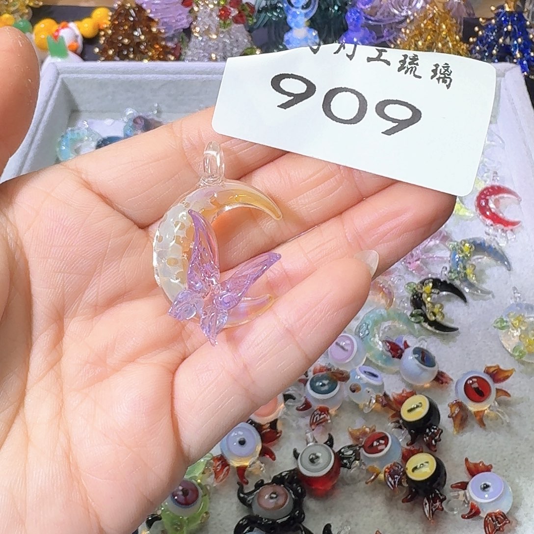 颈饰玻璃909蝴蝶月亮