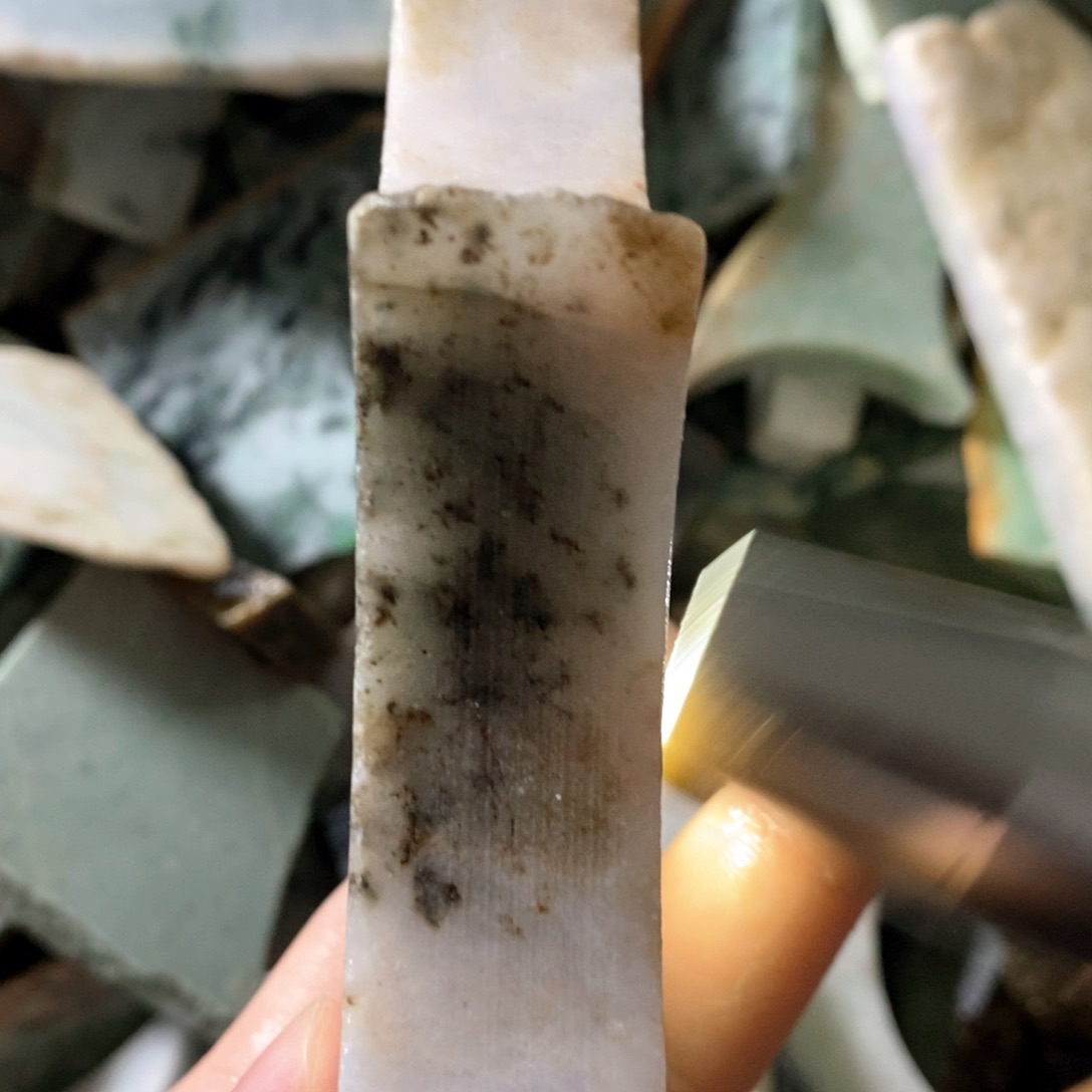 颈饰未镶嵌翡翠天然翡翠