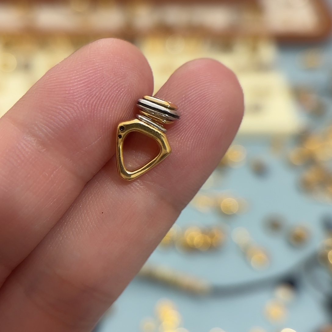 尾数一个配饰啊啊啊啊啊