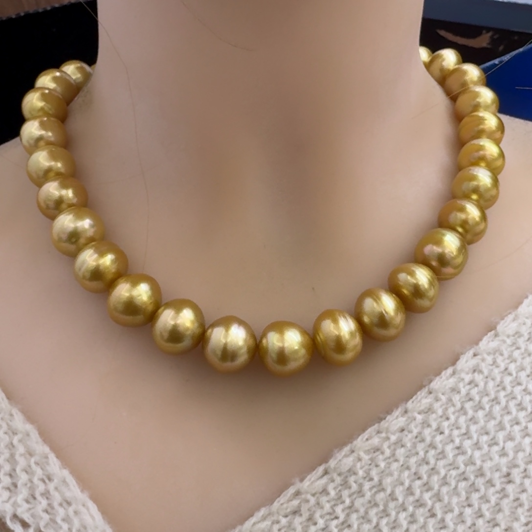 未镶嵌海水珍珠颈饰