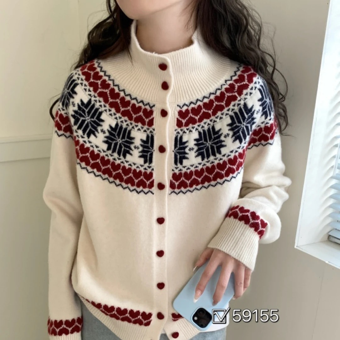 59155 费尔岛 复古提花爱心扣高领开衫