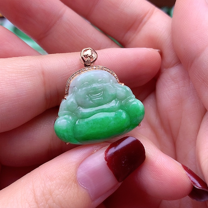 翡翠颈饰18K金镶嵌翡翠