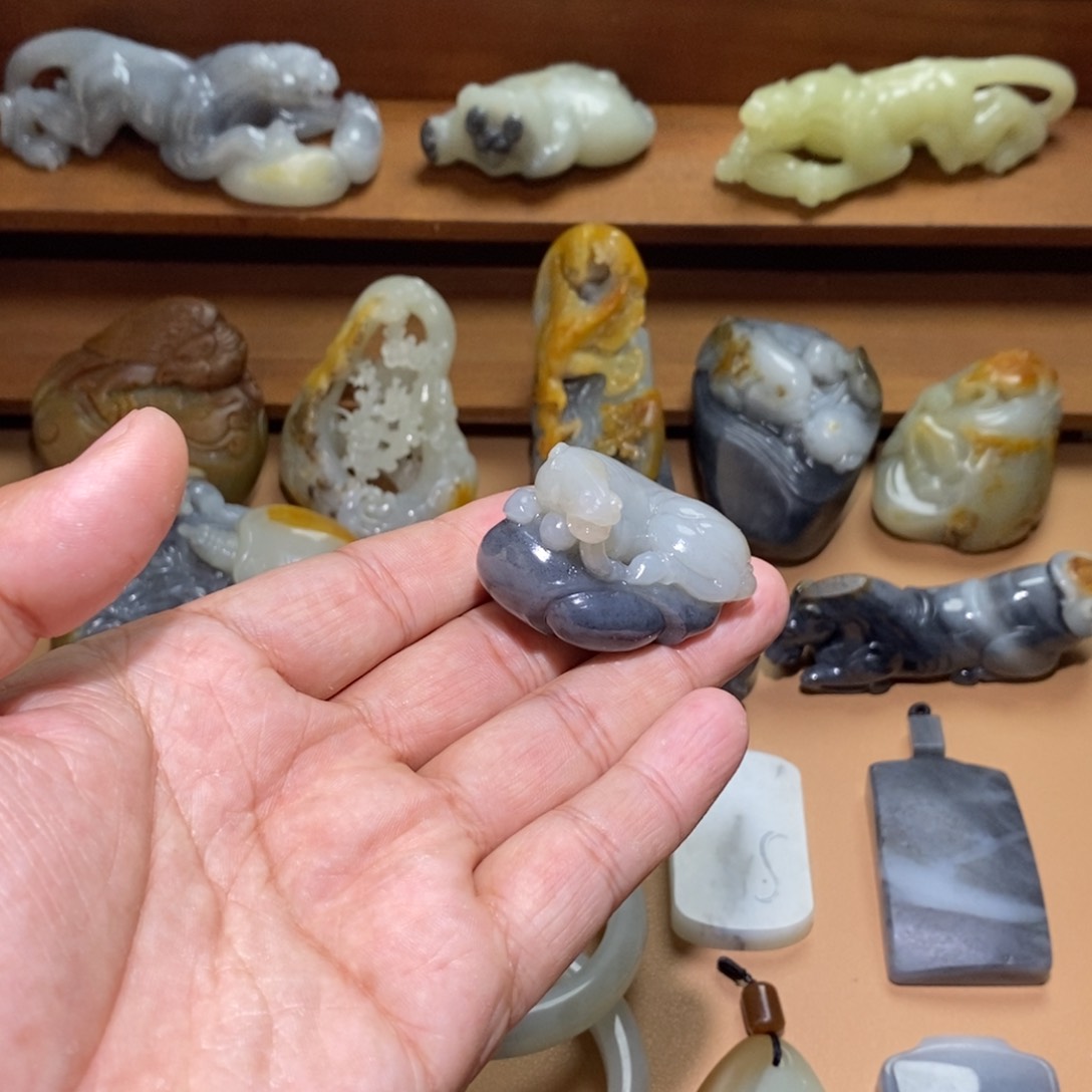 未镶嵌和田玉挂件