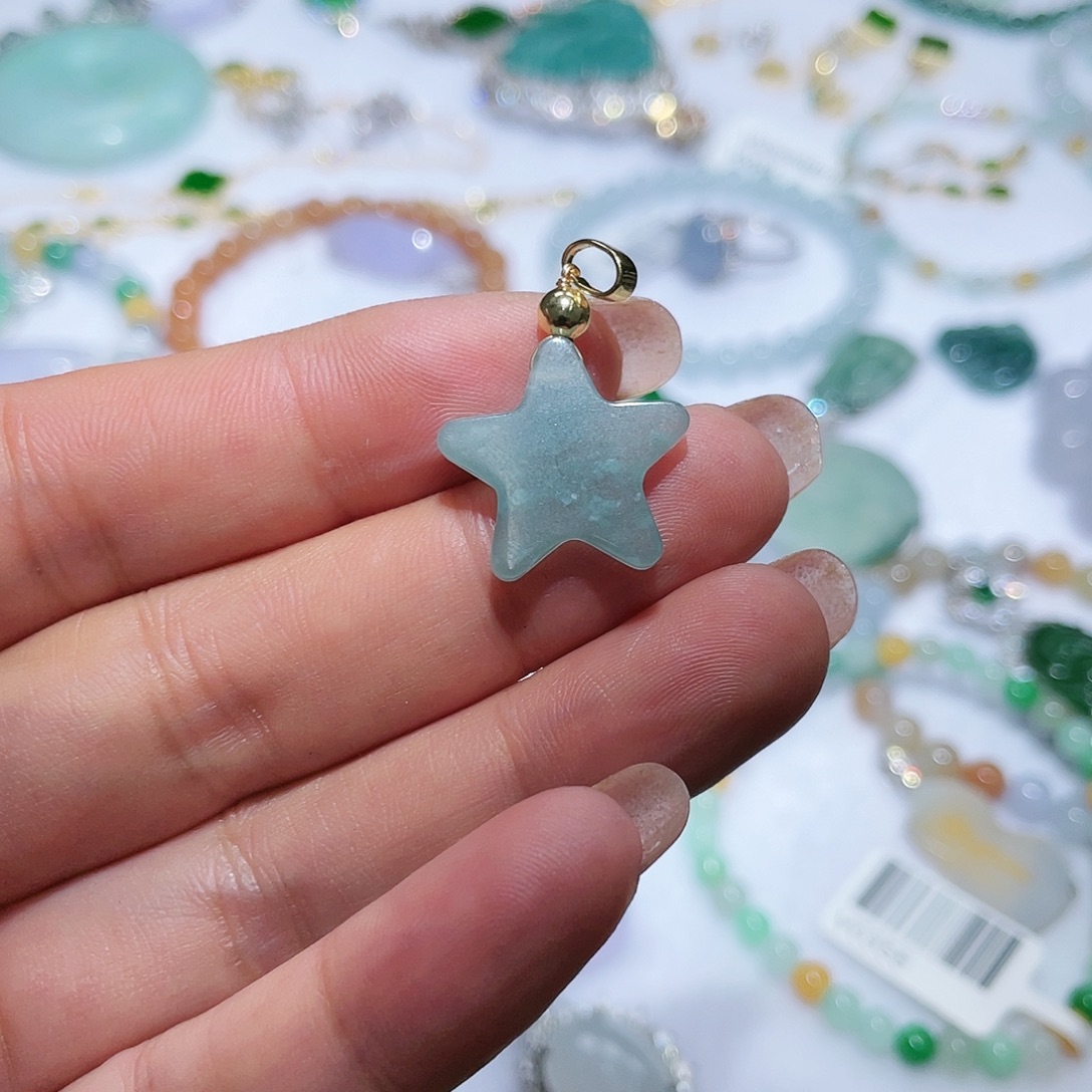 翡翠未镶嵌颈饰天然翡翠