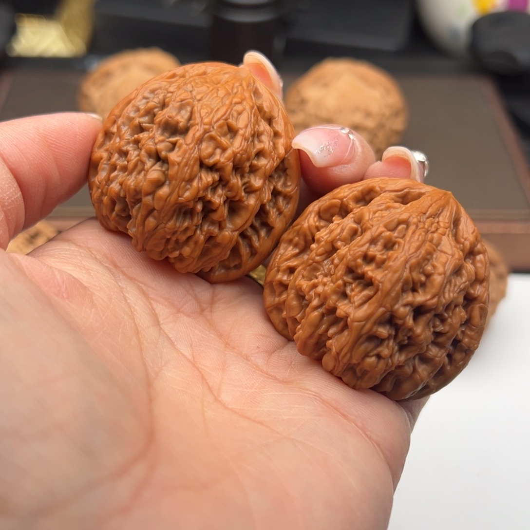 文玩核桃把件虎头王40