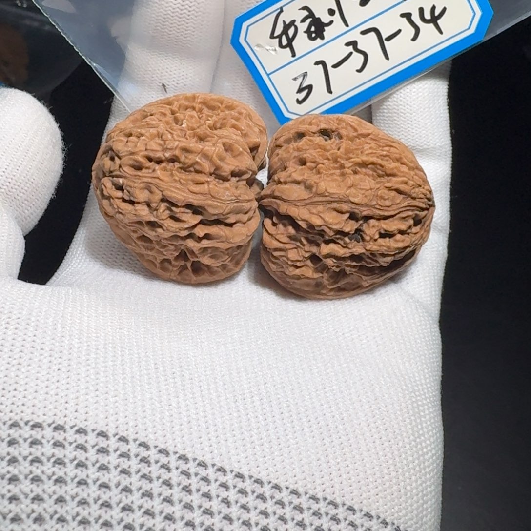 文玩核桃把件17号三角