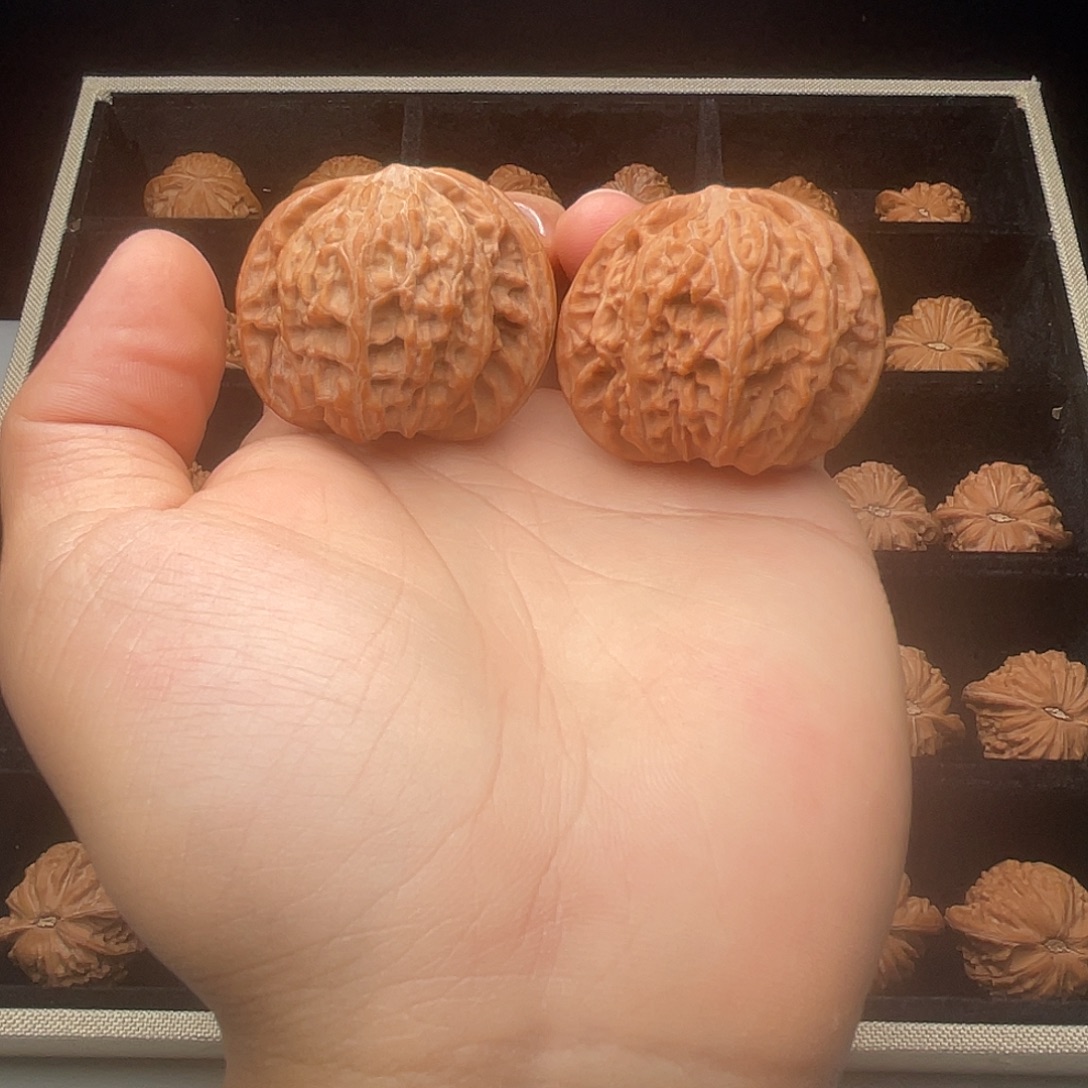 文玩核桃吊坠42尺全品血磨