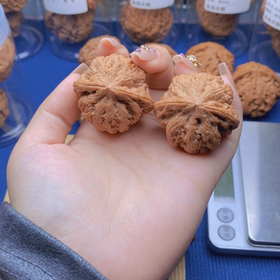 如***碍文玩核桃吊坠粗筋精品对42