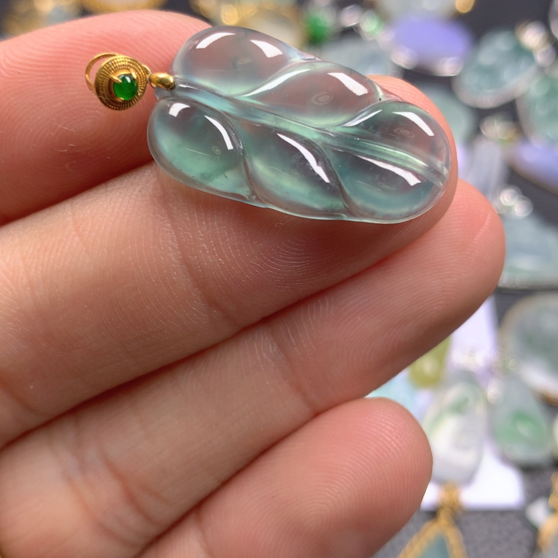 【闪购商品】翡翠颈饰18K金镶嵌翡翠