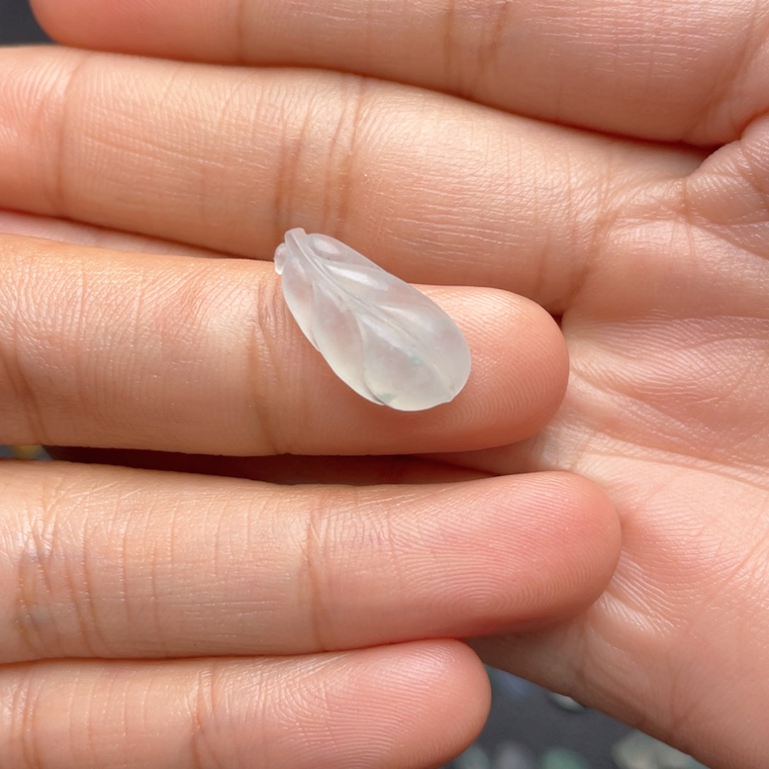 定制翡翠未镶嵌毛货