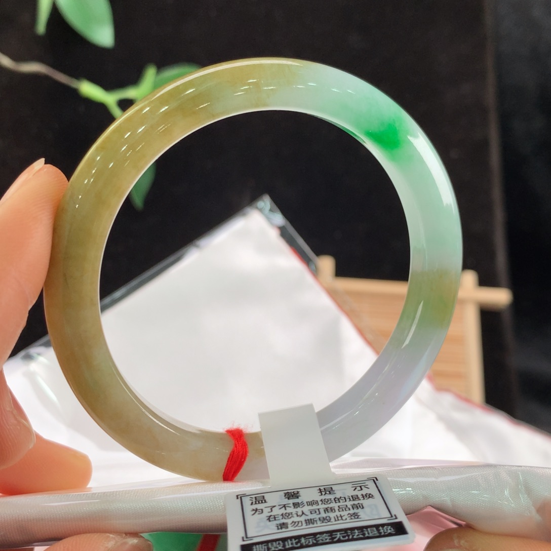 翡翠手镯未镶嵌111-0725