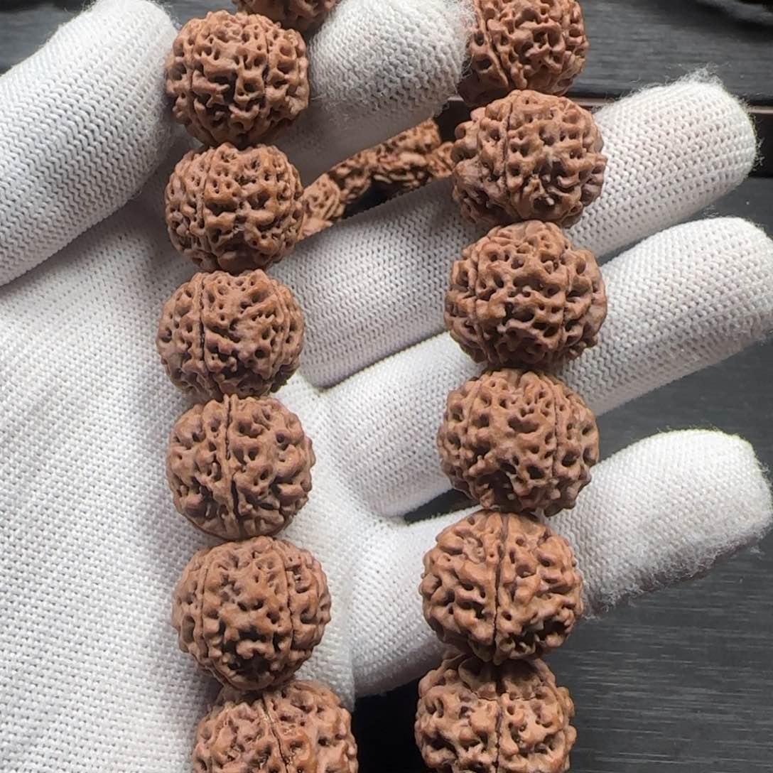 金刚菩提吊坠20+mm爆肉蜂窝（安娜）