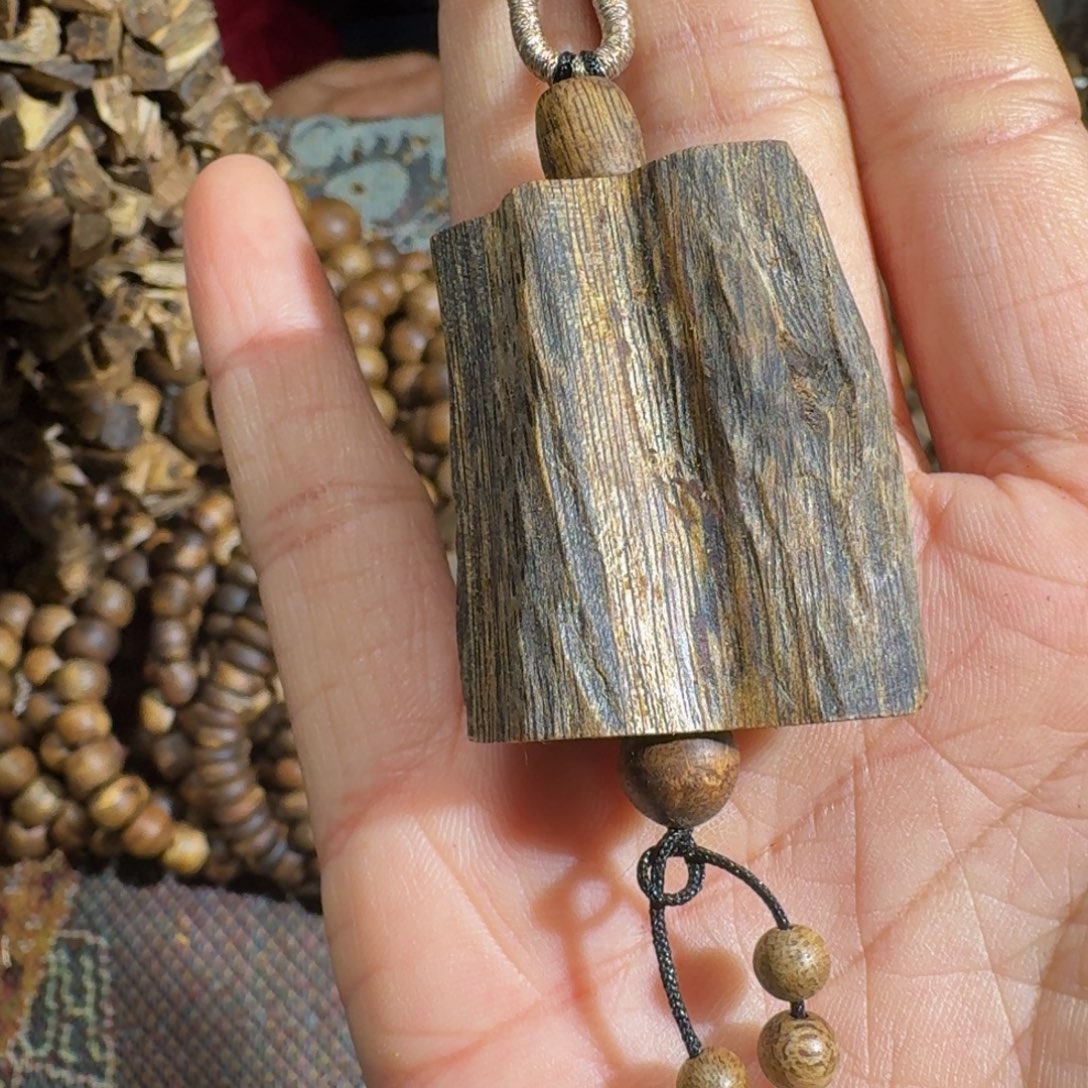 沉香枕沉香海南乌身虫漏孤品一个