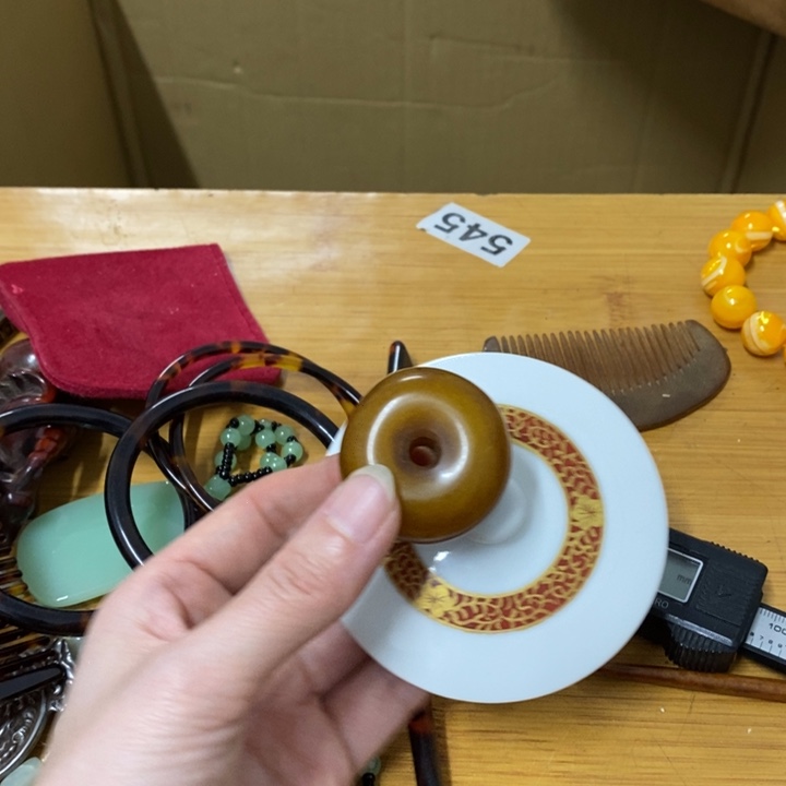 瓷片哈中古工艺品一件