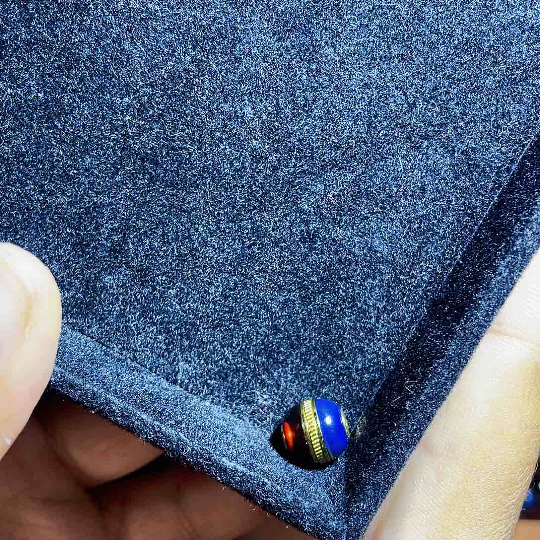 蓝珀裸石未镶嵌汉堡