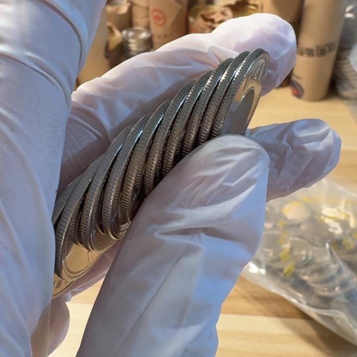 其他普通金属10枚，孙爷爷90年，隆币
