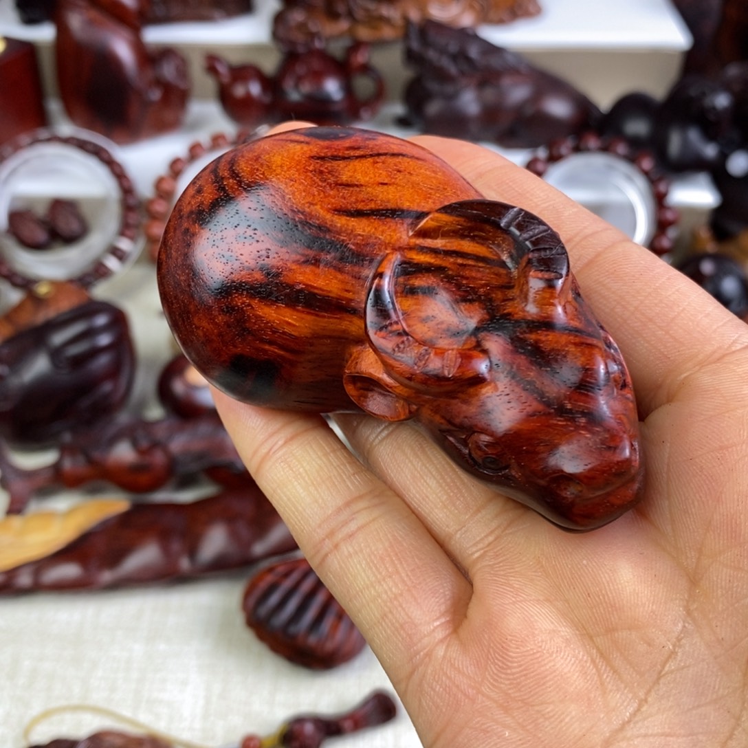 知***！木印度小叶紫檀手把件