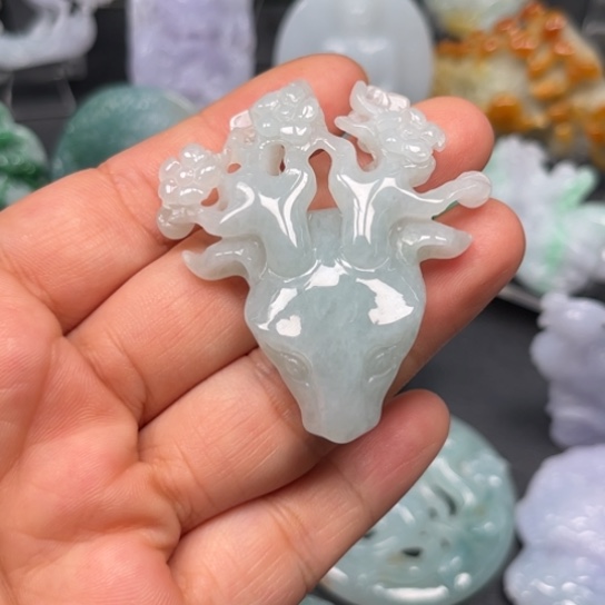 翡翠未镶嵌颈饰翡翠