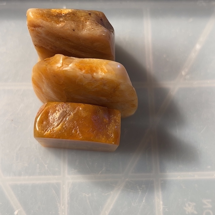 秦***易昌化石印石昌化石印石田黄章